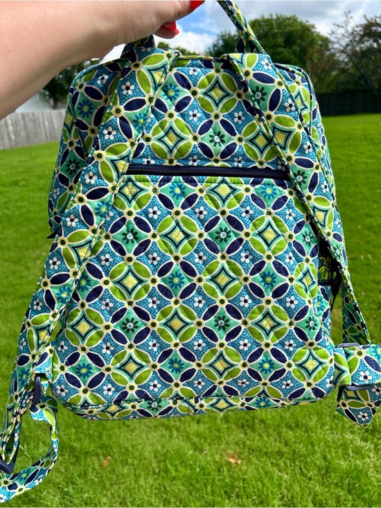 Vera Bradley Green & Blue “Daisy Daisy”Quilted Backpack Retired EUC main image 6